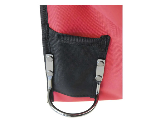 Imagine detaliată cu o geantă de scule cu inel metalic