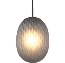 Lampa suspendată cu suprafață texturată