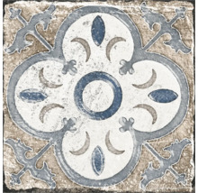 Placă decorativă cu model ornamental