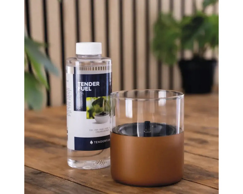 Sticlă Tenderfuel și șemineu de masă