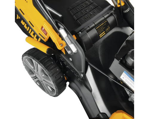 Vizualizare detaliată a unei mașini de tuns iarba cu garanție de 5 ani