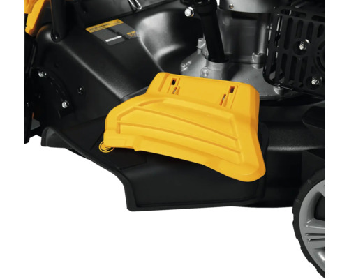 Vizualizare detaliată a unei mașini de tuns iarba cu canal de ejecție