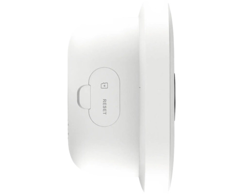 Vizualizare detaliată a unei camere de securitate albe cu buton de resetare și slot pentru card SD