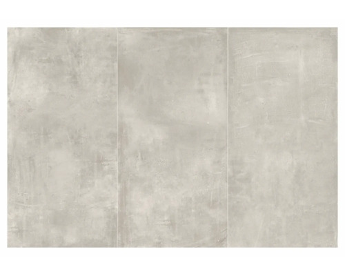 Trei plăci de beton deschise la culoare