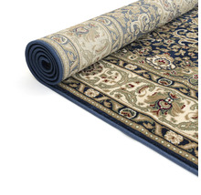 Covor rulat cu model floral