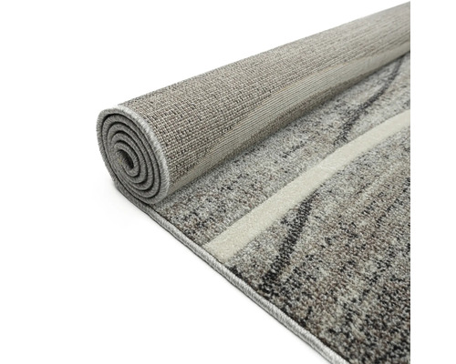 Covor gri rulat cu model