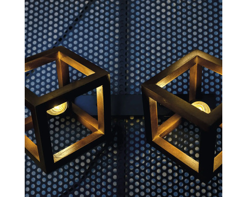 Două lămpi cubice cu design deschis