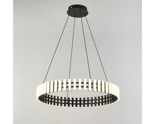 Lustr rotund cu elemente de design moderne