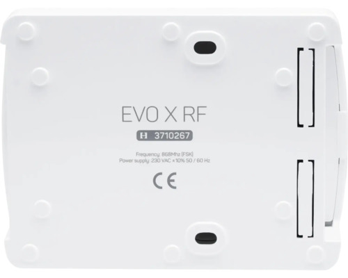 Partea inferioară a unui dispozitiv alb EVO X RF cu date tehnice și marcaj CE