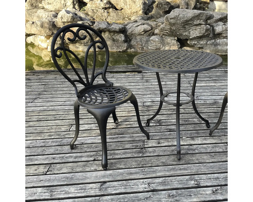 Set mobilier de grădină cu masă și scaun pe terasă de lemn