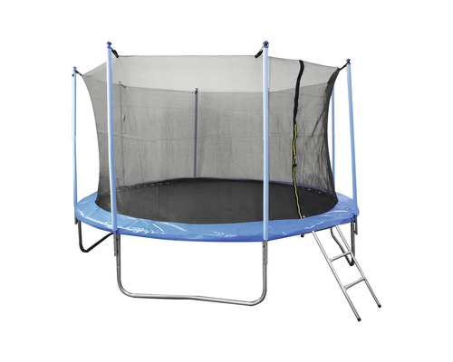 Trambulină cu plasă de siguranță și scară