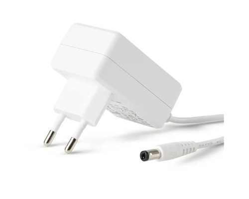 Alimentator cu ștecher și cablu