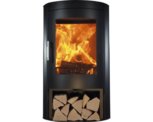 Șemineu pe lemne aprins cu lemne de foc