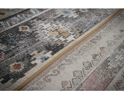 Detaliu covor cu model