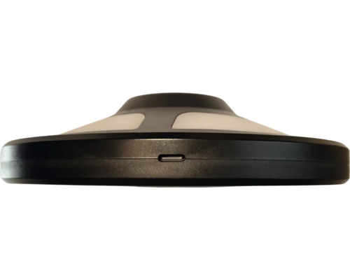 Prim-plan al unei lămpi LED cu port USB