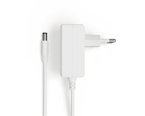 Alimentator pentru dispozitive electronice