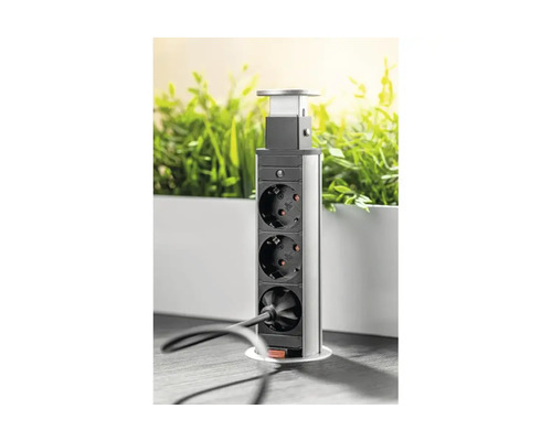 Coloană de prize retractabilă cu trei prize