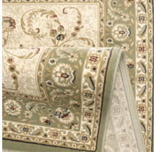 Vizualizare detaliată a unui covor cu model floral