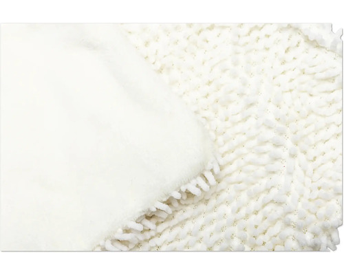 Vizualizare detaliată a unui mop de praf alb