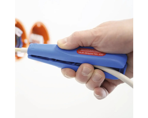 Utilizarea unui dezizolator Weicon Multi-Stripper nr. 400 pentru dezizolarea unui cablu
