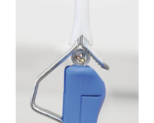 Dezizolator de cabluri care dezizolează un cablu