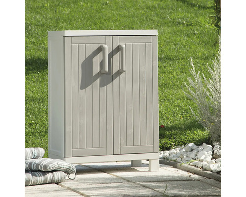 Dulap de grădină cu două uși și mânere în exterior