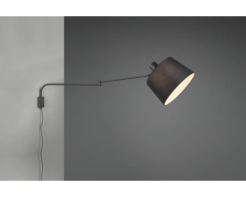 Lampă de perete cu abajur din material textil și braț reglabil