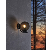 Lampa de perete cu abajur rotund din sticlă colorată și suport metalic