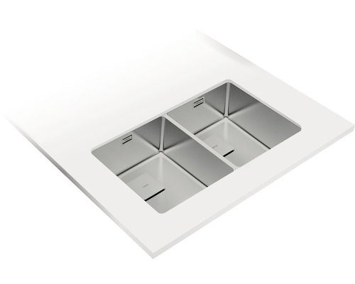 Chiuvetă dublă din oțel inoxidabil într-un blat