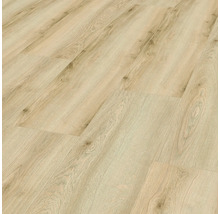 Prim-plan cu parchet laminat montat