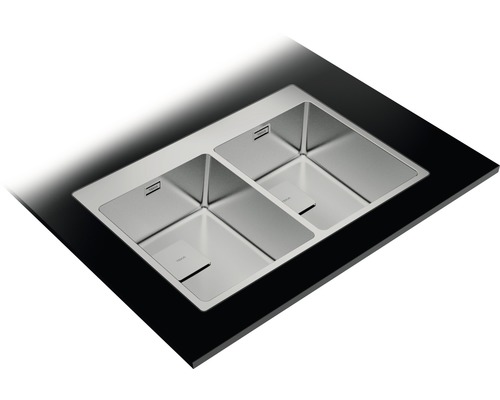 Chiuvetă dublă din oțel inoxidabil într-un blat