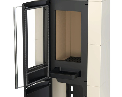 Șemineu cu fereastră de sticlă deschisă și sertar pentru cenușă