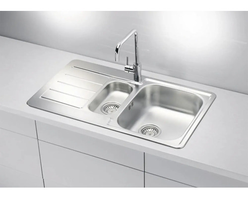 Chiuvetă din oțel inoxidabil cu două cuve și zonă de scurgere