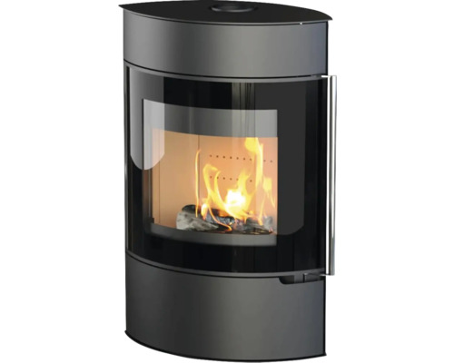 Șemineu cu lemne aprinse