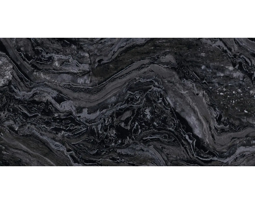 Prim-plan cu un blat de lucru din piatră naturală cu un model înnorat