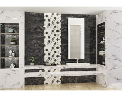 Baie modernă cu gresie de marmură, chiuvetă și oglindă