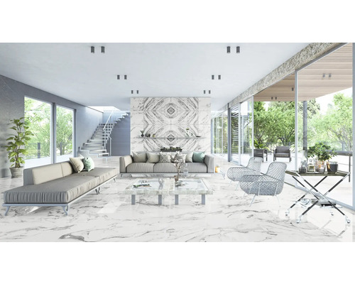 Living luminos cu podea de marmură, canapele și scară