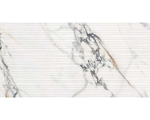 Placă decorativă de perete cu aspect de marmură și structură canelată