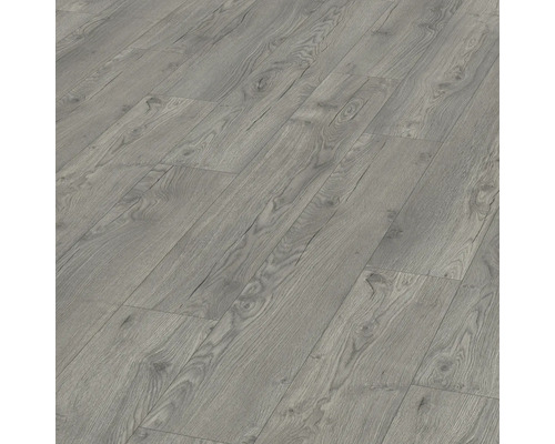 Prim-plan cu plăci de parchet laminat montate cu aspect de lemn