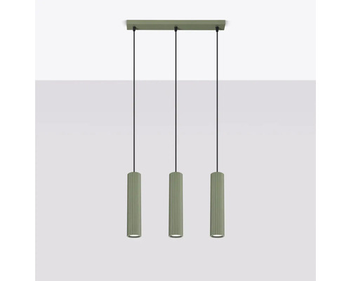 Lumină suspendată cu trei abajururi cilindrice
