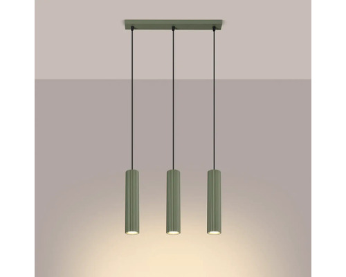 Lumină suspendată cu trei becuri cu abajururi cilindrice