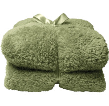 Pătură moale împăturită cu fundă