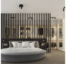 Dormitor cu pat rotund, noptiere, separator de cameră, iluminat și dulap