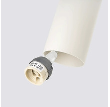 Bec LED GU10 cu maximum 10 wați într-un soclu de lampă