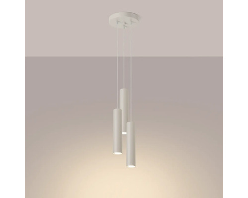 Lumină suspendată cu trei corpuri de iluminat cilindrice