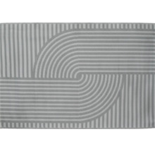 Covor cu model cu dungi