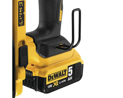 Imagine detaliată a unei scule electrice DeWalt galbene cu baterie