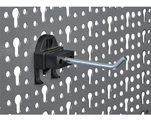 Cârlig pentru scule pe un perete perforat