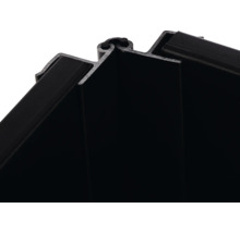 Prim-plan cu profil de perete pliabil din plastic negru