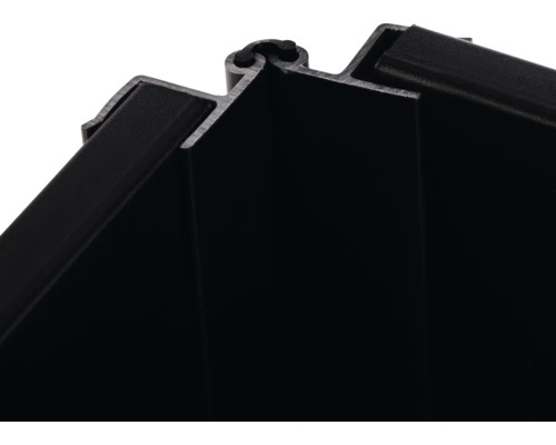 Prim-plan cu profil de perete pliabil din plastic negru
